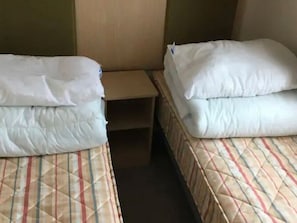 3 bedrooms, bed sheets