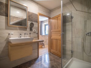 Villa | Bathroom | Shower