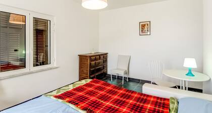 Gorgeous Apartment in Cipressa With Terrace