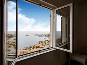 2 bedrooms, individually furnished