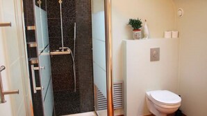 Unclassified image, 4 of 37, button - Spacious Holiday Home in Marche-en-famenne With Pool (Marche-en-Famenne)