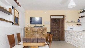 Dining - Lovely Apartment in Vir With Swimming Pool (Vir)