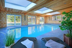 Hus | Pool | Inomhuspool och utomhuspool