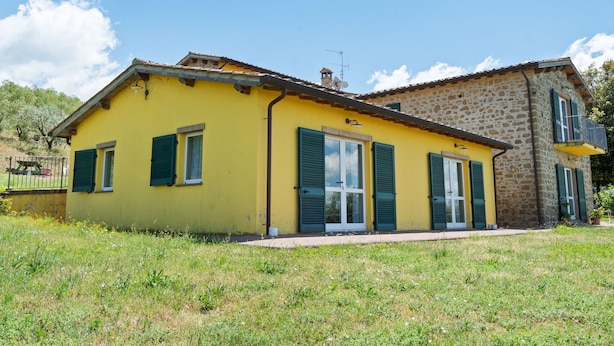 Exterior - Scenic Holiday Home in Torgiano With Swimming Pool (Torgiano)