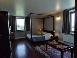 Ferienhaus | 7 Schlafzimmer, individuell eingerichtet