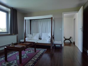 7 slaapkamers, individueel gemeubileerd