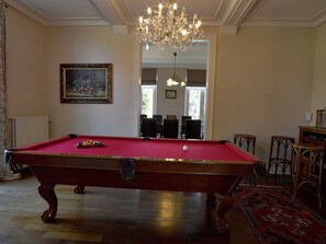 Games room - Lavish Castle in Thimister With Turkish Steambath, Sauna (Thimister-Clermont)