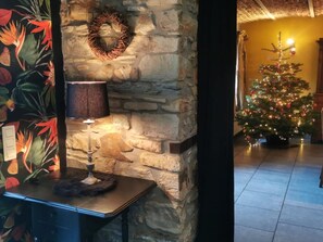 تفاصيل الفندق من الداخل