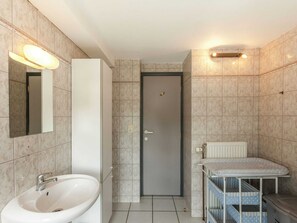 House | Bathroom | Shower - Ouffet Villa With Sauna, Liege (Ouffet)