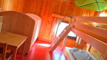 3 bedrooms, individually furnished