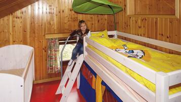 3 bedrooms, individually furnished