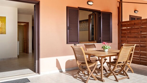 House | Balcony
