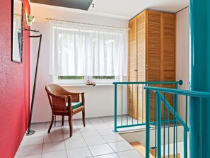 3 bedrooms, individually furnished