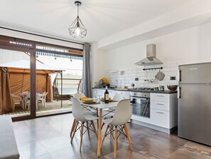 Dining - Elegant Apartment in Avola near Sea Beach (Avola)