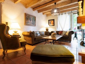 Cottage | Salle de séjour | Cheminée