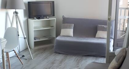Scenic Apartment in Fleury With Balcony Near Sea