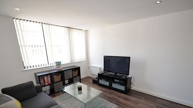 TV, video game console, Netflix, streaming services - Modern Apartment in Birmingham Near Museum and Art Gallery (Birmingham)