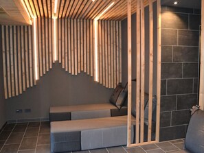 Apartment | Room amenity - Stately Apartment on a Hotel in Kaprun With Sauna & Hot Tub (Kaprun)