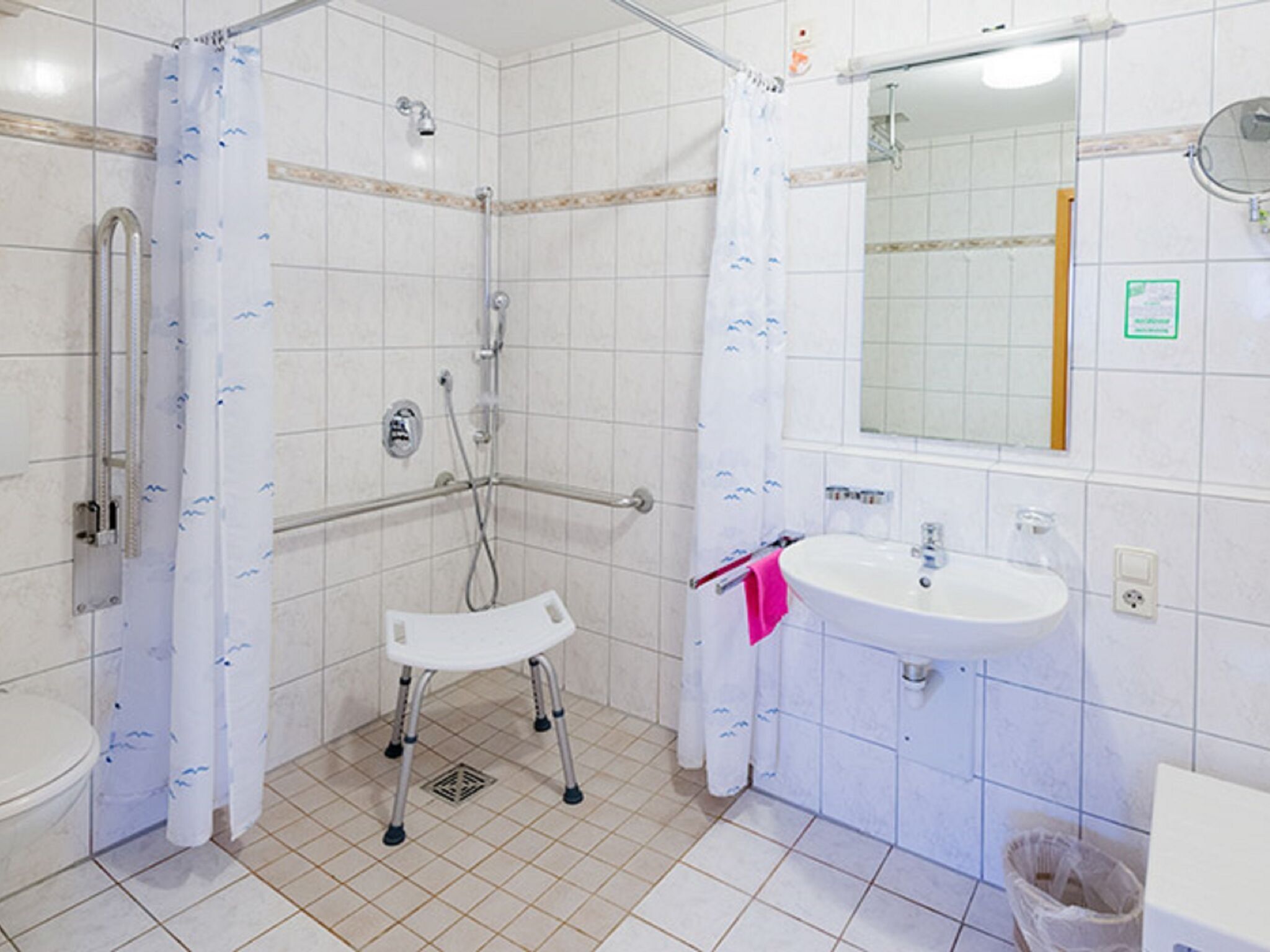 Apartment | Bathroom | Shower
