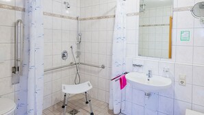 Căn hộ | Phòng tắm | Buồng tắm vòi sen 