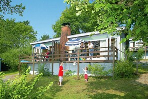 House | Exterior - Cozy, Carefully Furnished Bungalow near Maas (Hastiere)