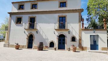 Nhà | Ngoại thất