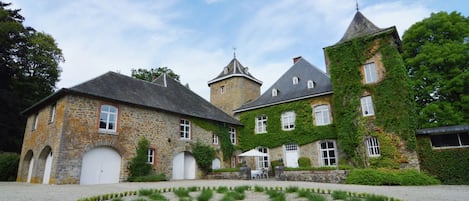 House | Exterior