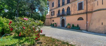 Vintage Castle in Vetralla With Swimming Pool