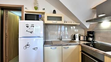 Apartment | Private kitchen