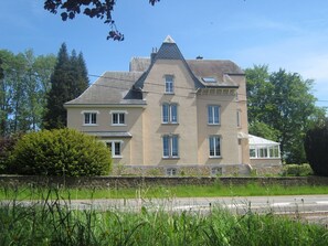 Exterior - Stunning Mansion in Tintigny With Jacuzzi (Tintigny)