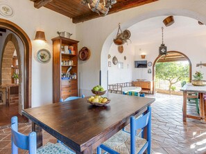 Dining - Villa in Partinico Near the Beach (Partinico)