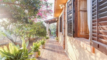 Villa | Exterior