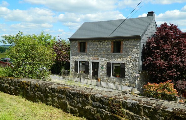 House | Exterior - Quaint Holiday Home in Beauraing Belgium With Private Garden (Beauraing)