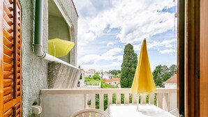 Balcony - Cozy Holiday Home in Sumartin near Sea (Selca)
