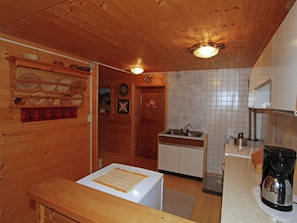 Oven - Rustic Almhouse Only 1 km Above Matrei With Magnificent View (Matrei in Osttirol)