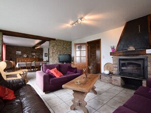 House | Living room