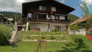 Exterior - Spacious Chalet in Eriz With Riverside Garden (Eriz)