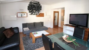 Unclassified image, 5 of 16, button - Mountainview Appartement mit Balkon (Kitzbuehel)