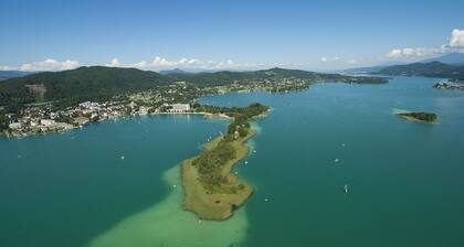 Spacious Apartment in Klagenfurt Near Lake