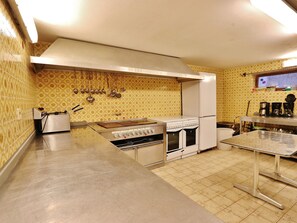 Coffee/tea maker, fridge, oven, dishwasher - Spacious Holiday Home in Kössen Tyrol Near Ski Area (Koessen)