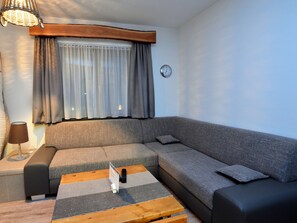 Living room - Beautiful Apartment in Wildschönau-auffach With Terrace (Wildschoenau)
