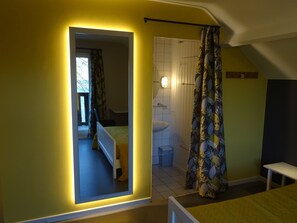 Casa | 3 habitaciones, muebles diferentes y ropa de cama