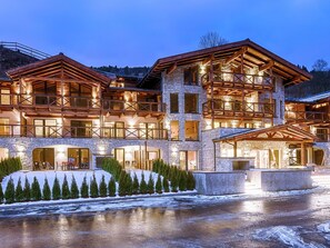 Apartment | Exterior - Modern Apartment Near Ski Area in Saalbach-hinterglemm (Saalbach-Hinterglemm)