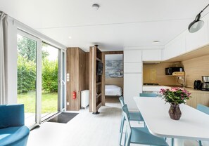 Chalet | Dining - Chalet in Baalse Hei With Modern Comforts (Turnhout)