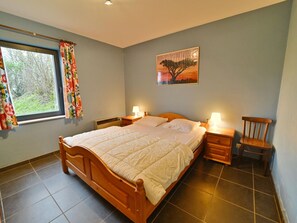 4 habitaciones y muebles diferentes 