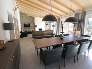 Dining - Penthouse Apartment near Ski Area in Saalbach-Hinterglemm (Saalbach-Hinterglemm)