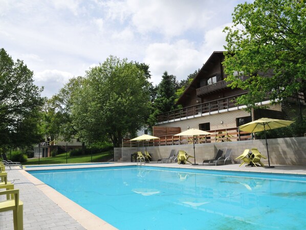 Exterior - Modern Luxury Chalet With a Fireplace and Private spa (Hastiere)