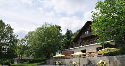 Modern Luxury Chalet With a Fireplace and Private spa