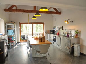 Dining - Attractive Holiday Home in Marche-en-famenne With Garden (Ciney)