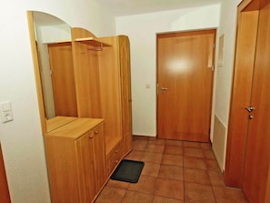 2 bedrooms, individually furnished, bed sheets - Quiet Apartment in Brand Near Ski Area Brandnertal (Brand)